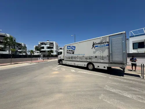 Gentlevan removal truck in a Spanish residential street