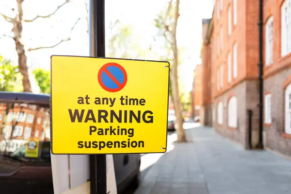 Removal Van Parking Permits: UK and European Rules for Moving Day