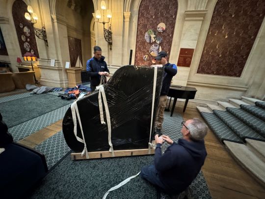 Dismantling a grand piano